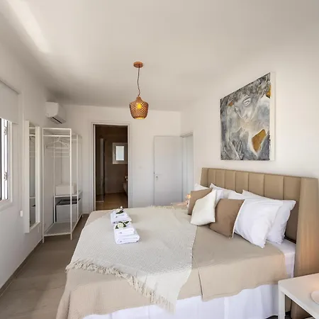 Villa Sunnyvillas-3br New Modern Villa-private Pool-blg *