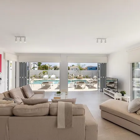 Sunnyvillas-3br New Modern Villa-private Pool-blg Villa *