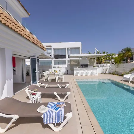 Villa Sunnyvillas-3br New Modern Villa-private Pool-blg *