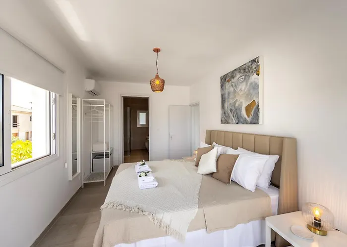 Villa Sunnyvillas-3br New Modern Villa-private Pool-blg *