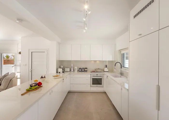 Sunnyvillas-3br New Modern Villa-private Pool-blg