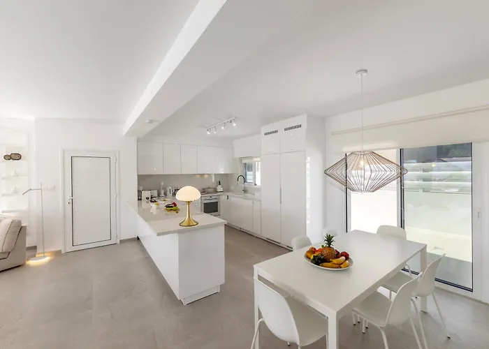 Sunnyvillas-3br New Modern Villa-private Pool-blg Villa