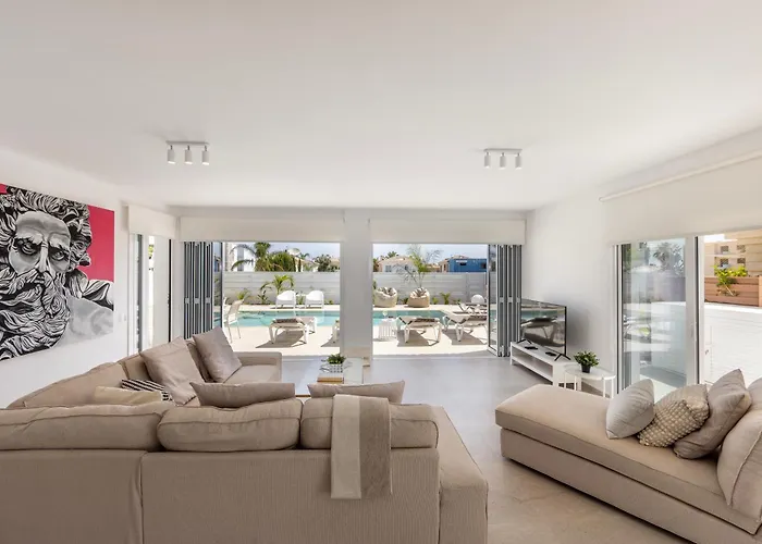 Sunnyvillas-3br New Modern Villa-private Pool-blg Villa *