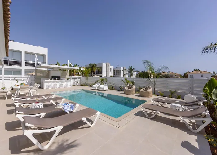 Sunnyvillas-3br New Modern Villa-private Pool-blg