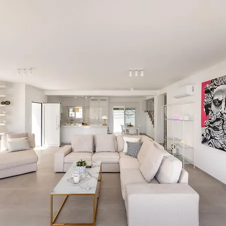 Villa Sunnyvillas-3br New Modern Villa-private Pool-blg *