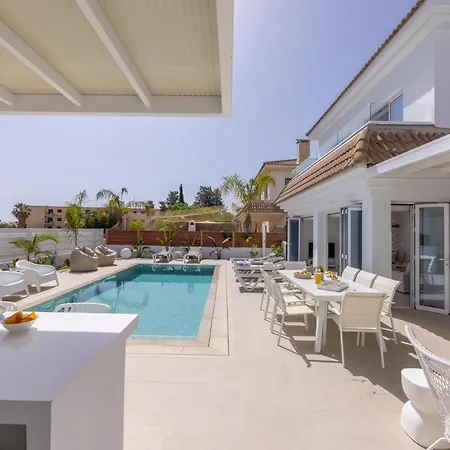 Villa Sunnyvillas-3br New Modern Villa-private Pool-blg *