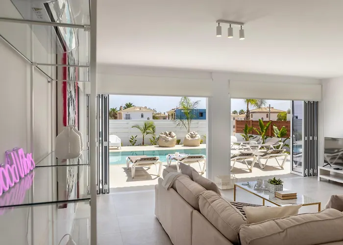 Sunnyvillas-3br New Modern Villa-private Pool-blg Villa Paralímni