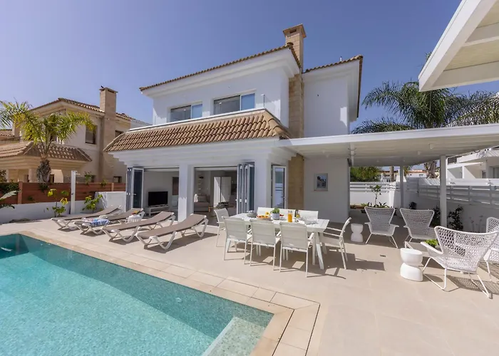 Sunnyvillas-3br New Modern Villa-private Pool-blg